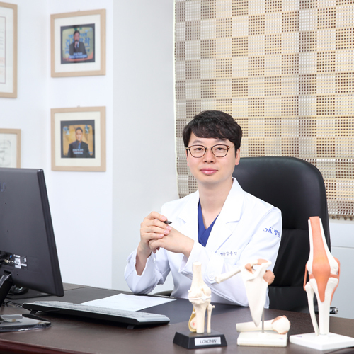 [언론보도] 허리디스크 의심, 정형외과 전문의 찾아야